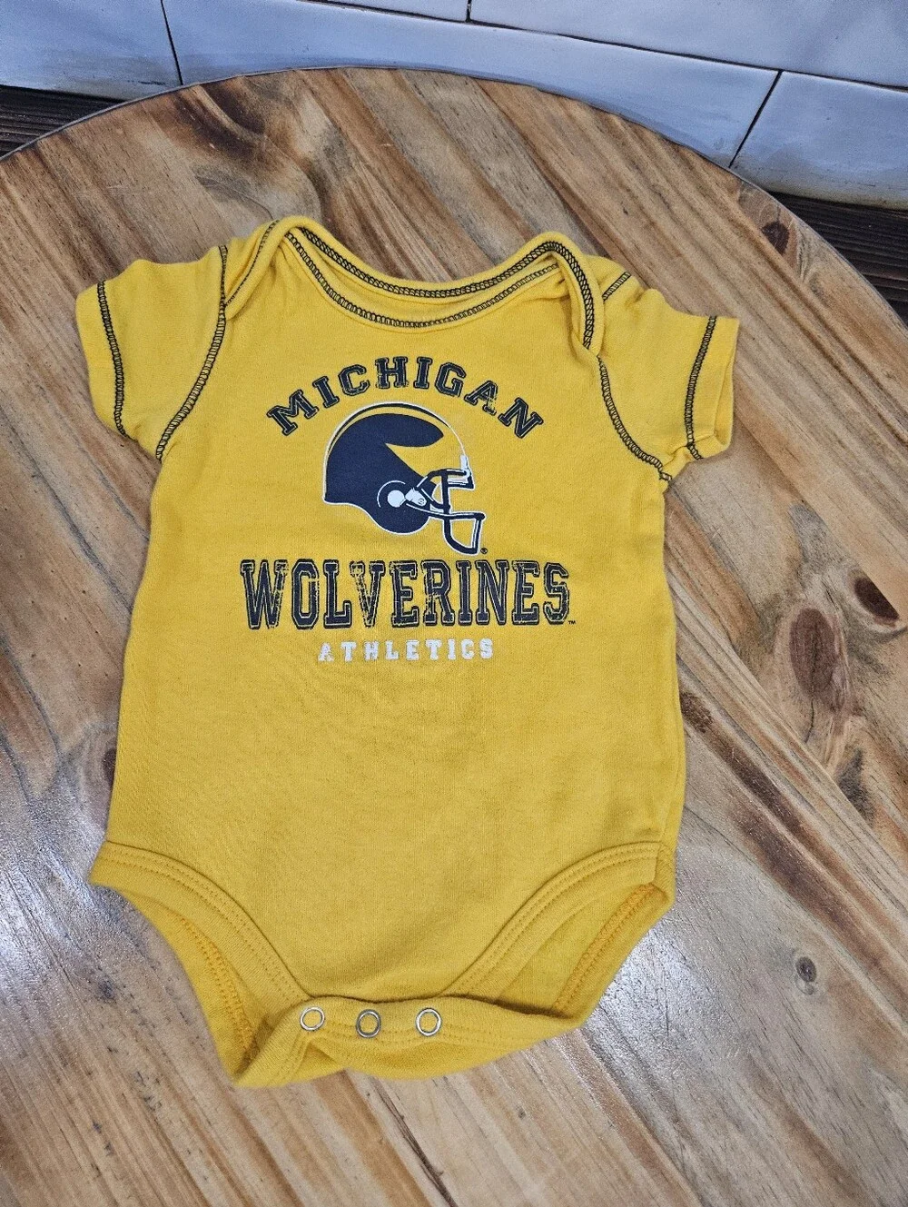 Infant Michigan Wolverines Onesie Bundle